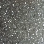 Kásagyöngy 2mm átlátszó fényes 490g/csom, törtfehér